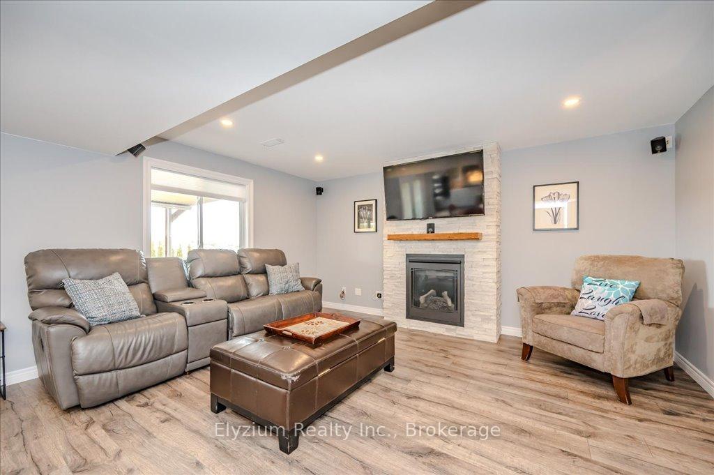 Photo 27 of 21 Creekside Drive, Guelph, Grange Road — HOMEH