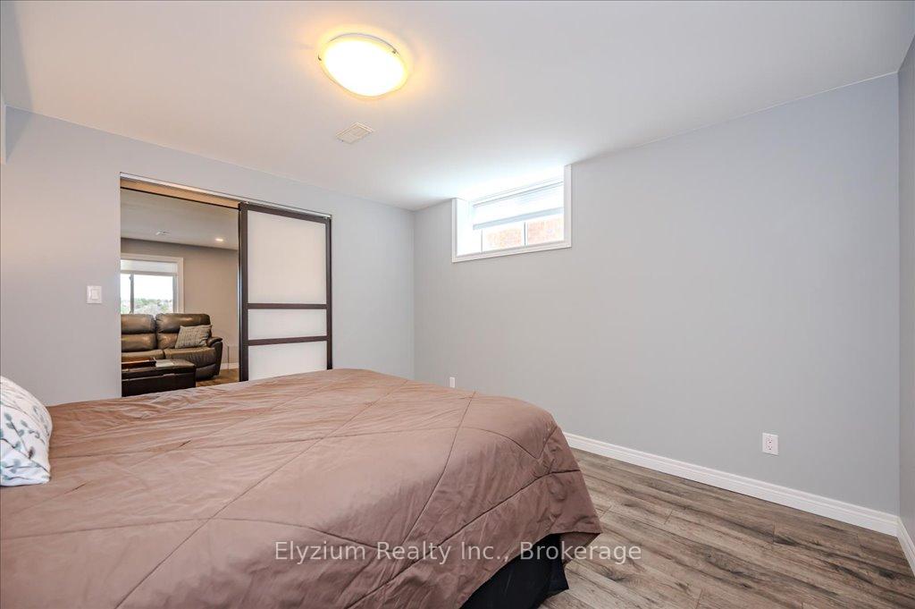Photo 33 of 21 Creekside Drive, Guelph, Grange Road — HOMEH
