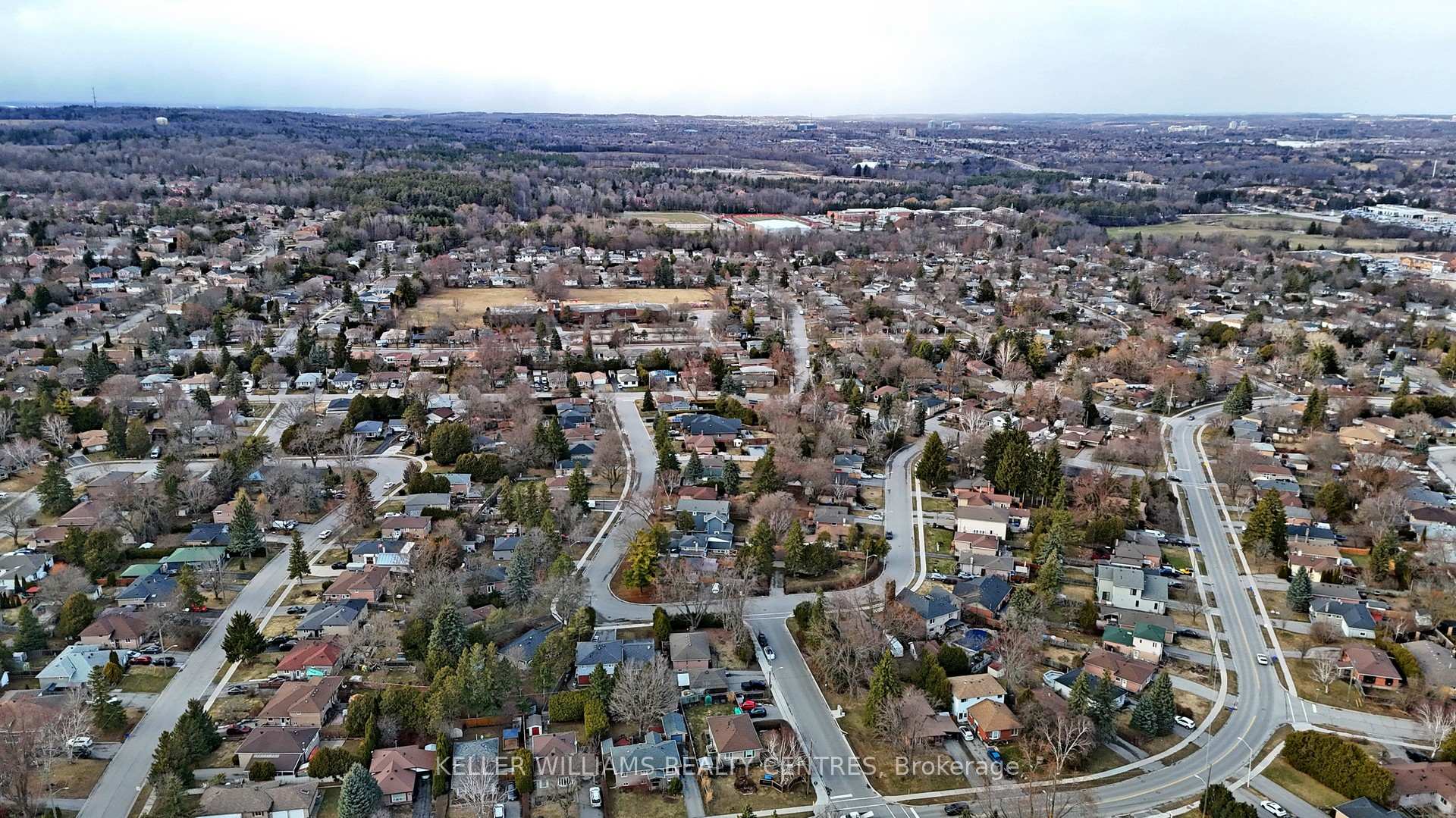 Photo 24 of 14 Algonquin Crescent, Aurora, Aurora Heights — HOMEH