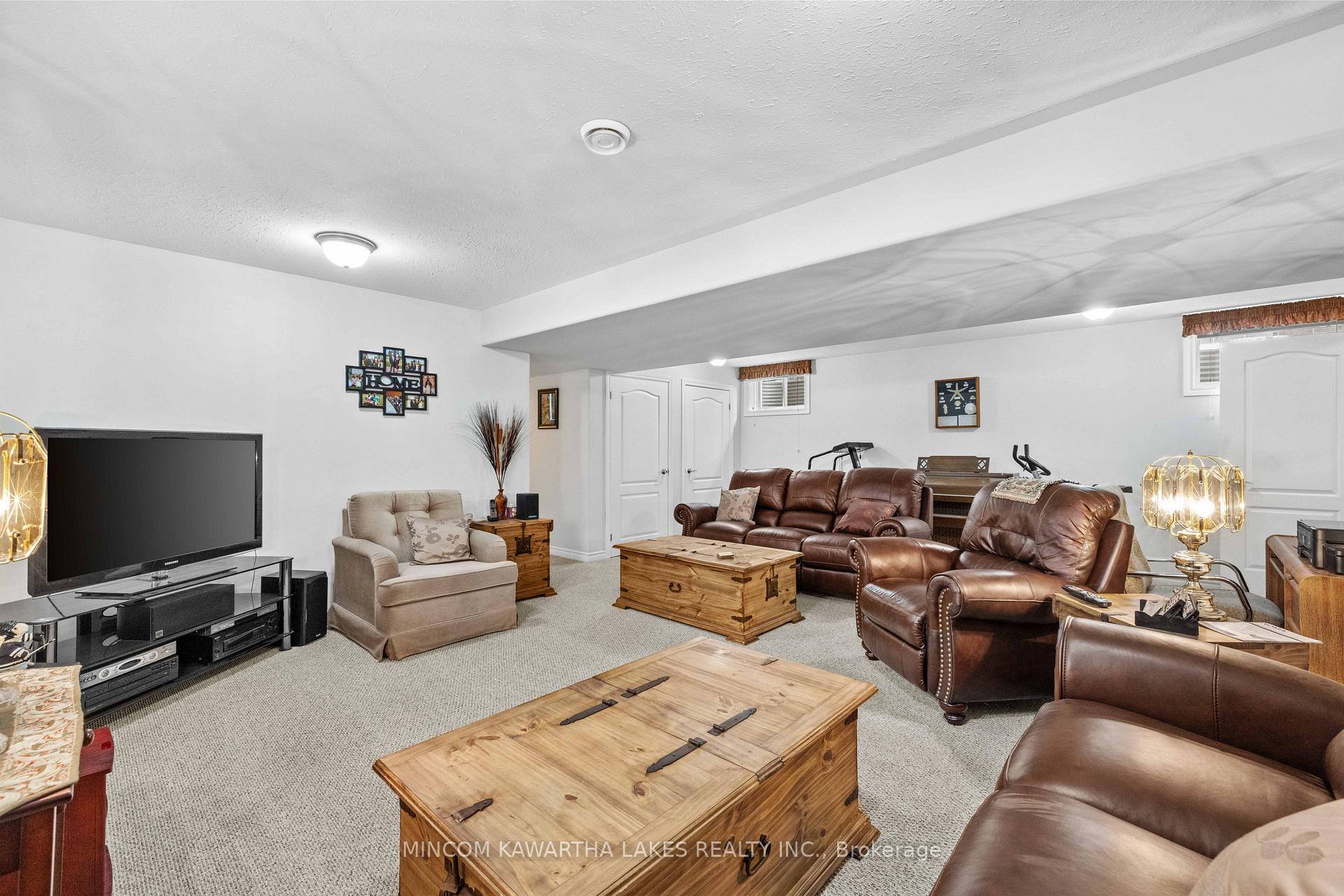 Photo 20 of 46 Laurent Boulevard, Kawartha Lakes, Lindsay — HOMEH