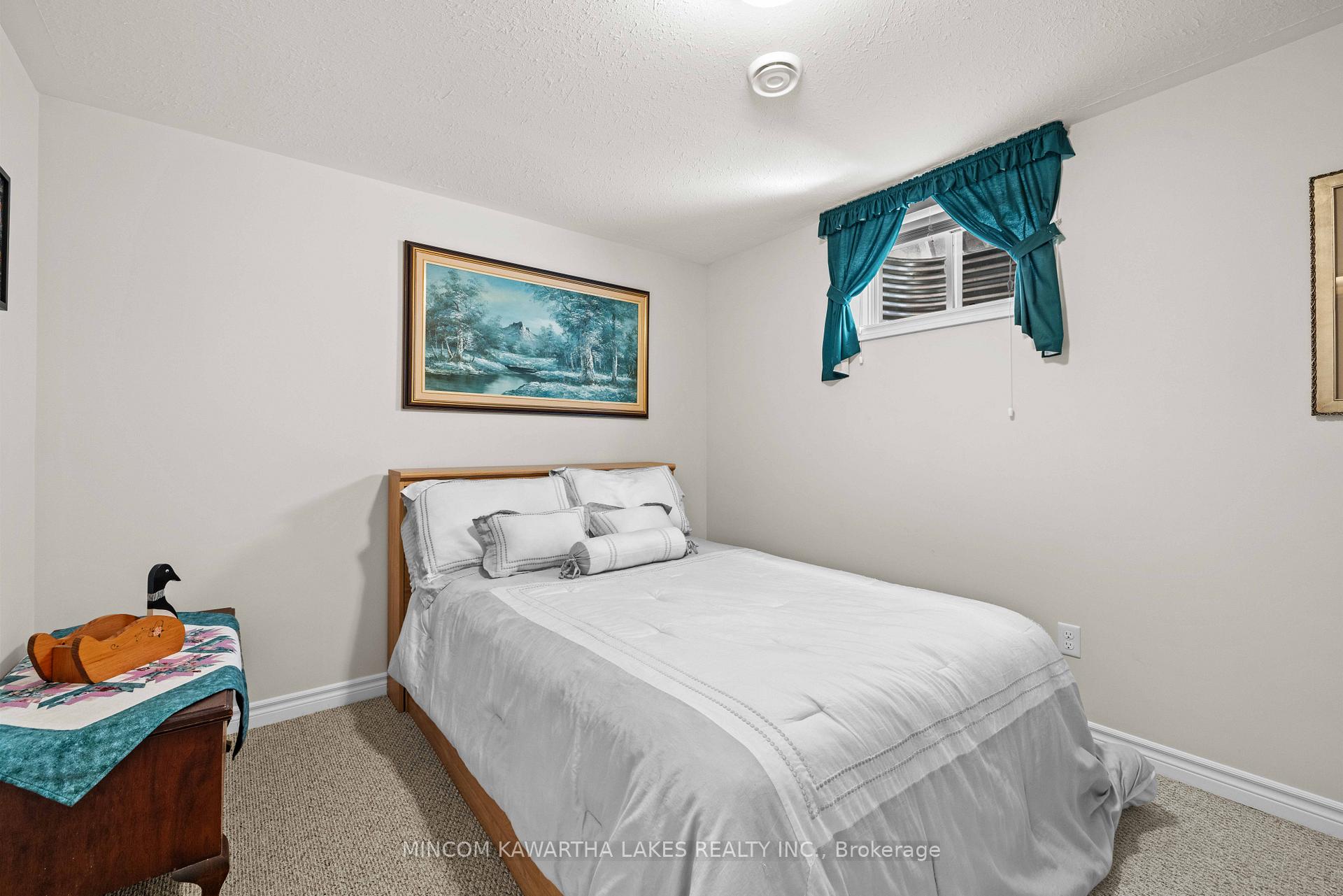 Photo 22 of 46 Laurent Boulevard, Kawartha Lakes, Lindsay — HOMEH