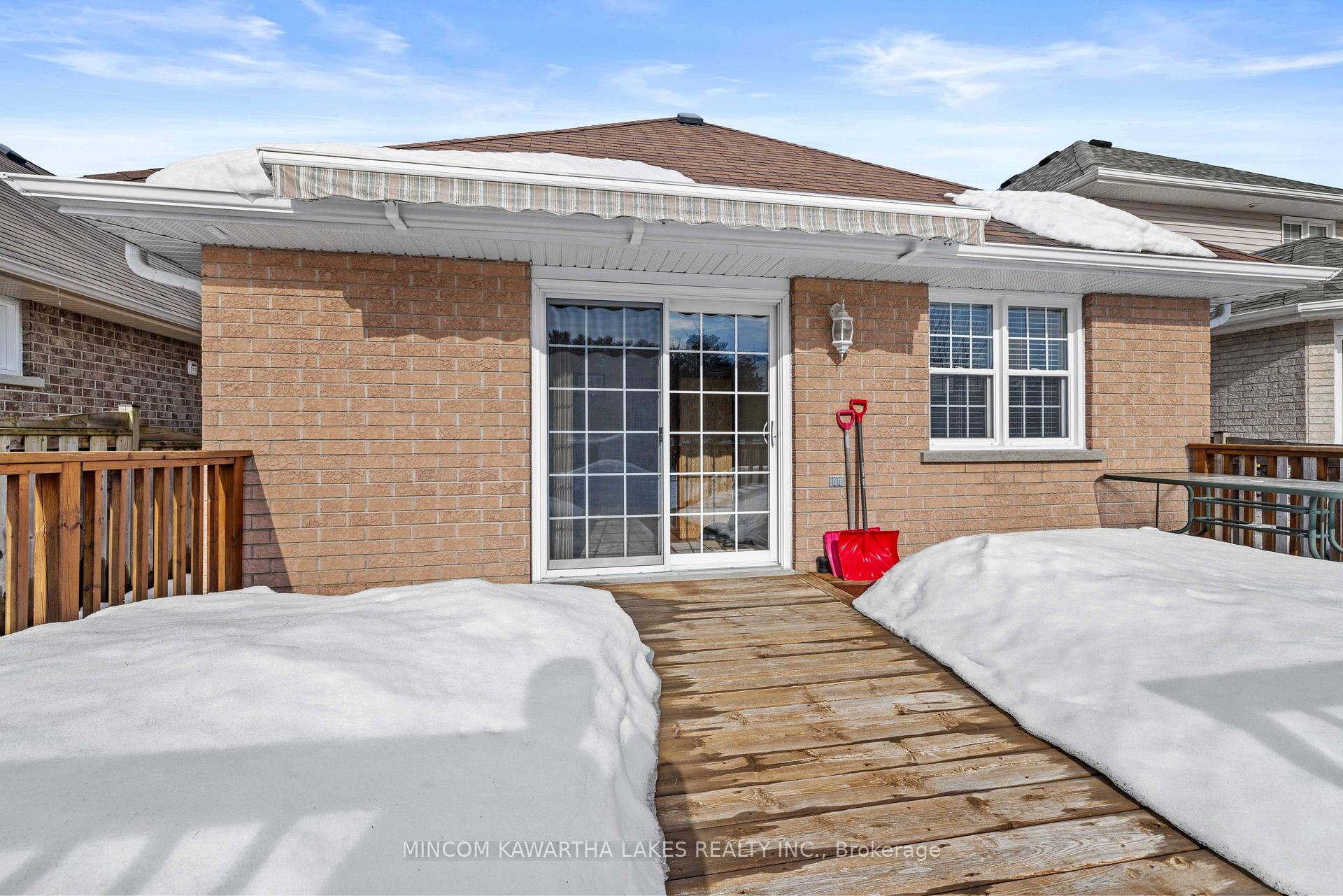 Photo 26 of 46 Laurent Boulevard, Kawartha Lakes, Lindsay — HOMEH
