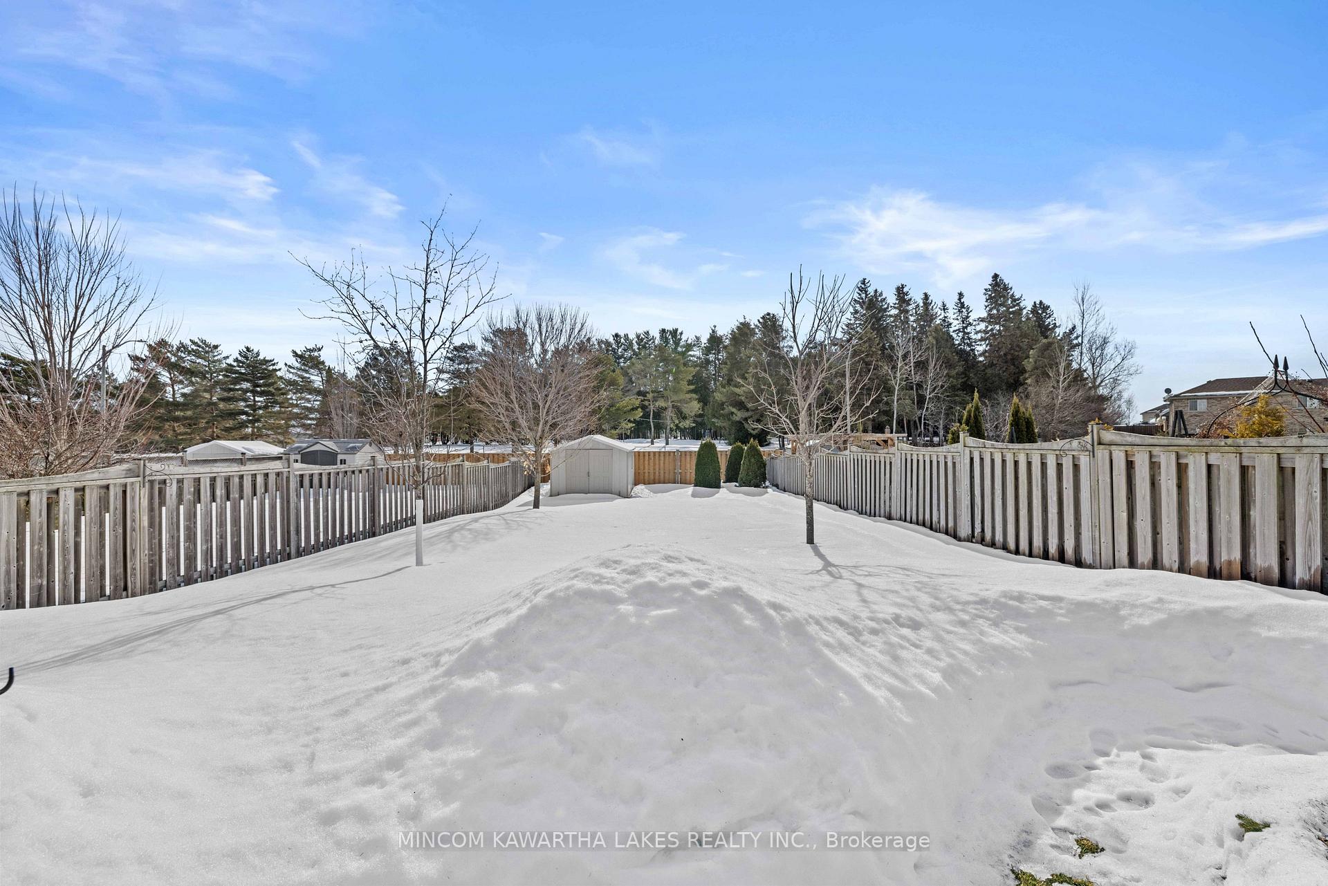 Photo 29 of 46 Laurent Boulevard, Kawartha Lakes, Lindsay — HOMEH