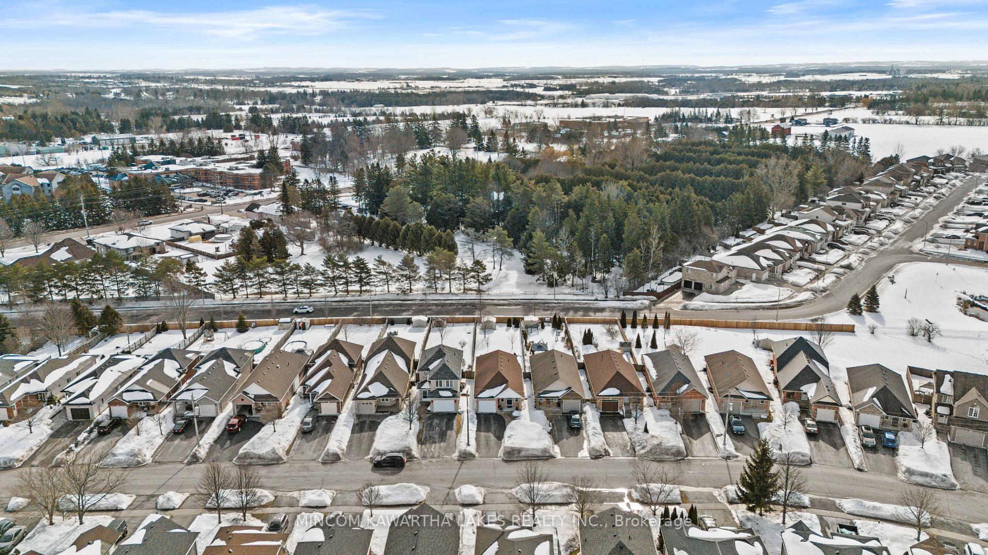 Photo 31 of 46 Laurent Boulevard, Kawartha Lakes, Lindsay — HOMEH