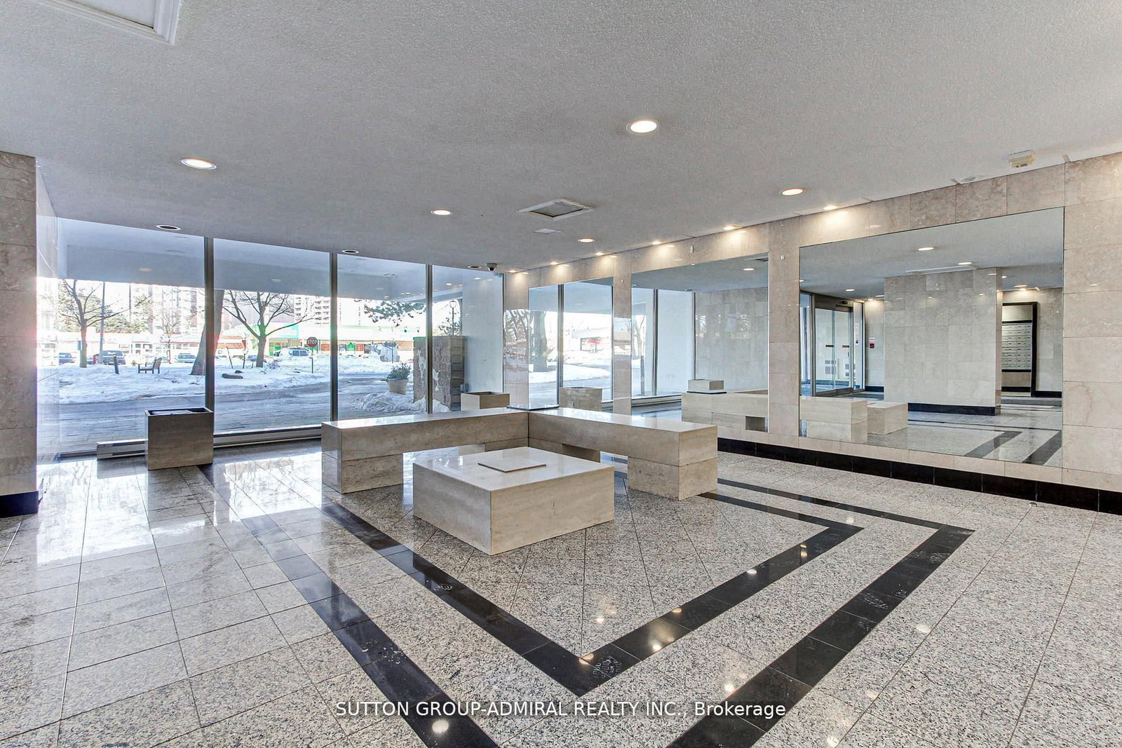 Photo 6 of Unit 303, 1 Royal Orchard Blvd, Markham, Royal Orchard — HOMEH
