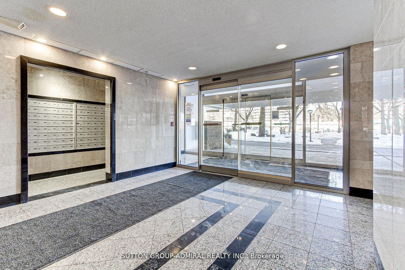Photo 10 of Unit 303, 1 Royal Orchard Blvd, Markham, Royal Orchard — HOMEH