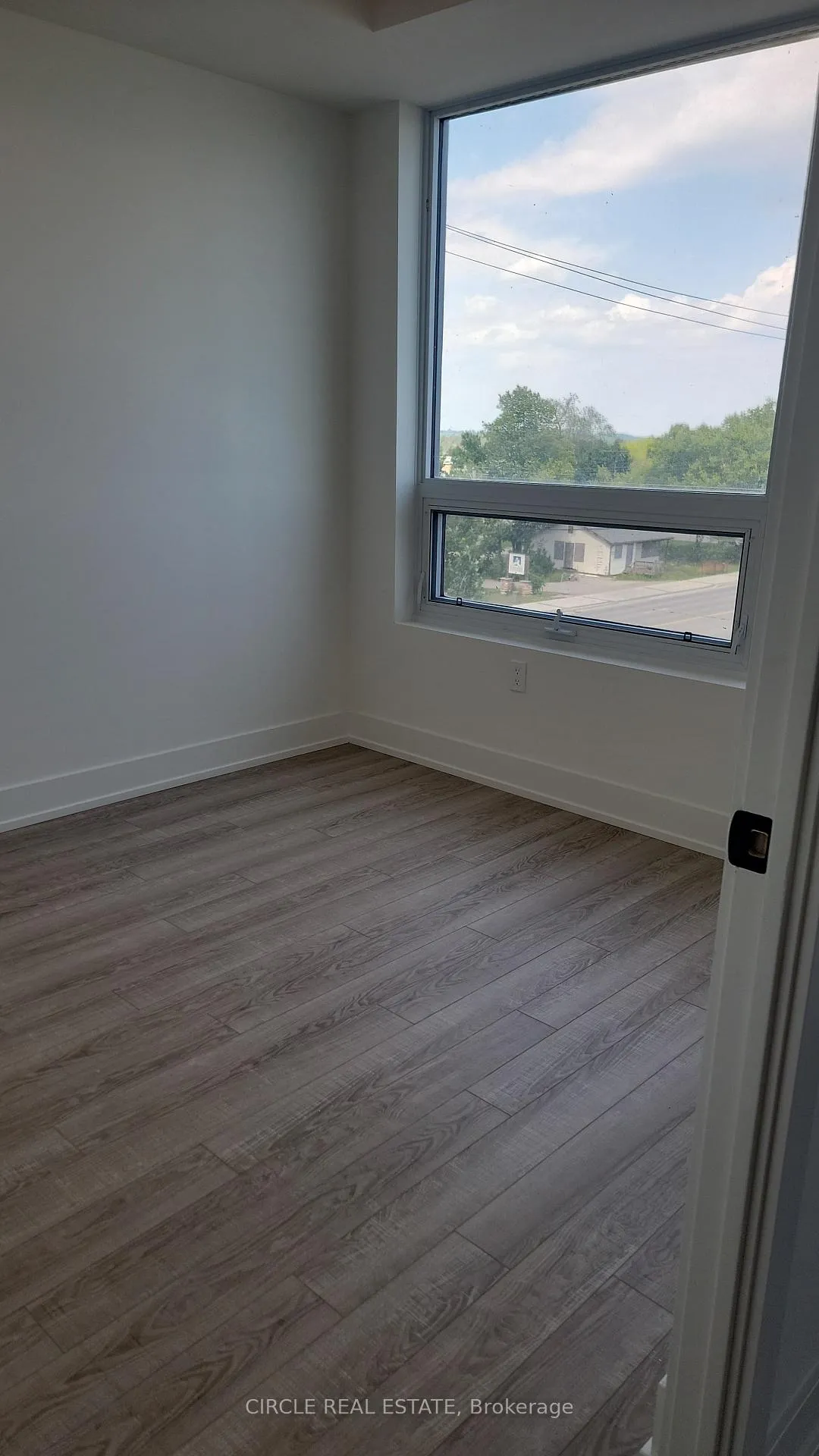 Photo 8 of Unit 343, 2075 King Road, King, King City — HOMEH