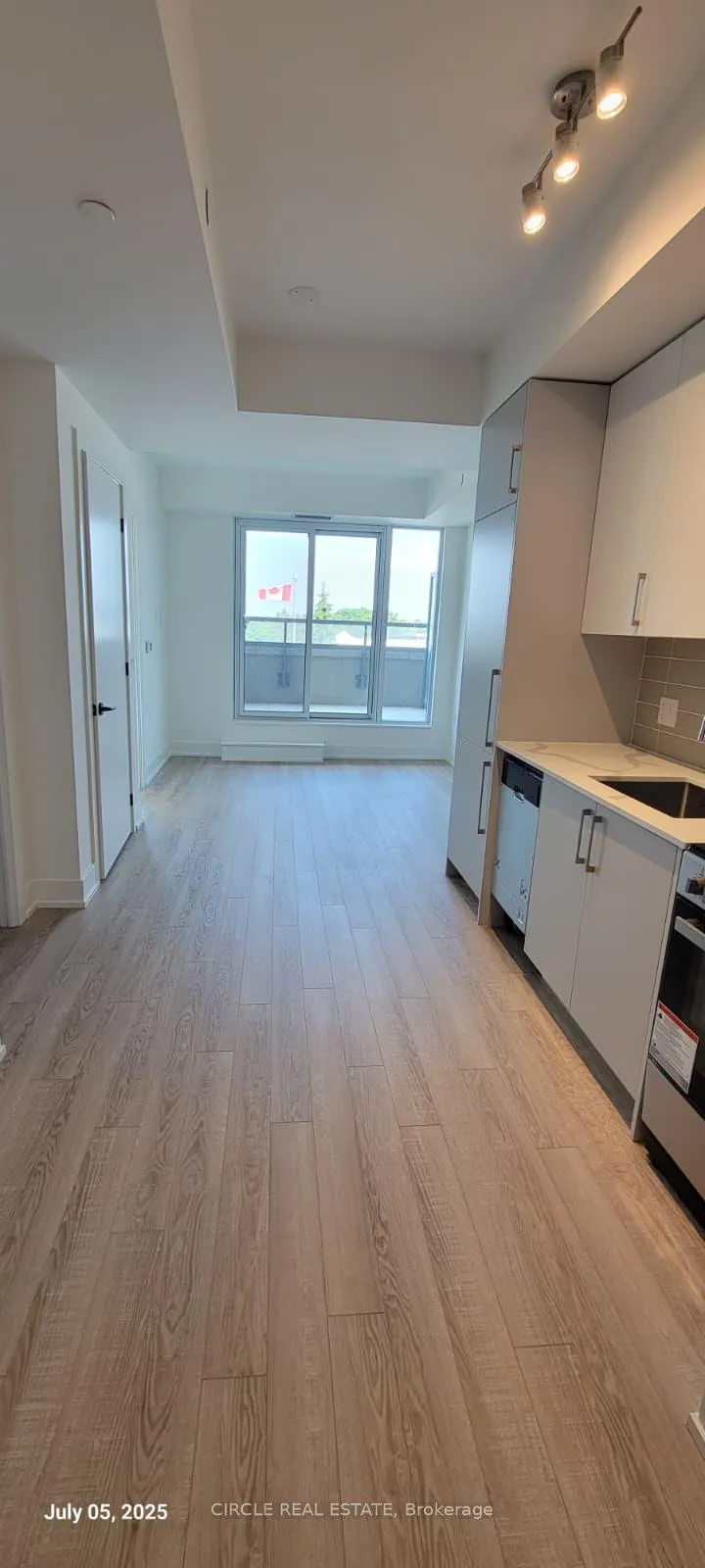 Photo 10 of Unit 343, 2075 King Road, King, King City — HOMEH