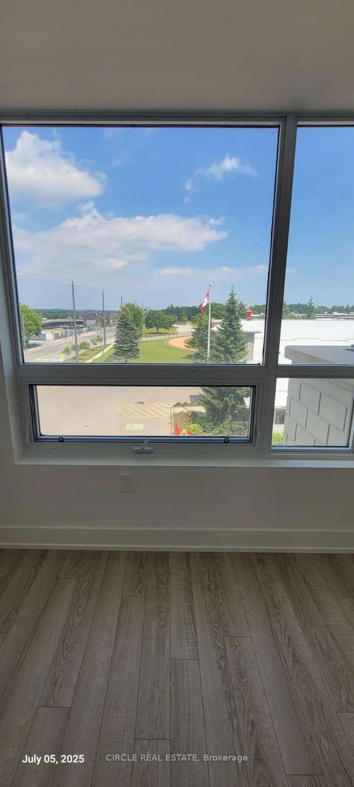 Photo 11 of Unit 343, 2075 King Road, King, King City — HOMEH