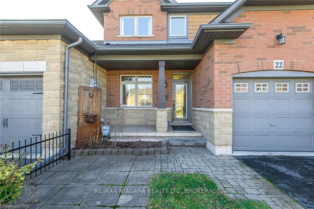 Photo 4 of 22 Conrad Place, Grimsby, Grimsby Beach — HOMEH