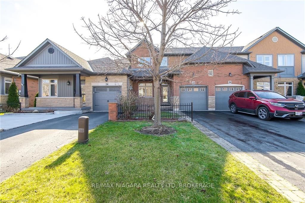 Photo 5 of 22 Conrad Place, Grimsby, Grimsby Beach — HOMEH