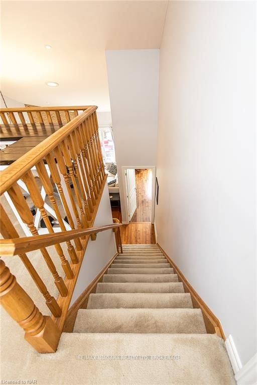 Photo 26 of 22 Conrad Place, Grimsby, Grimsby Beach — HOMEH