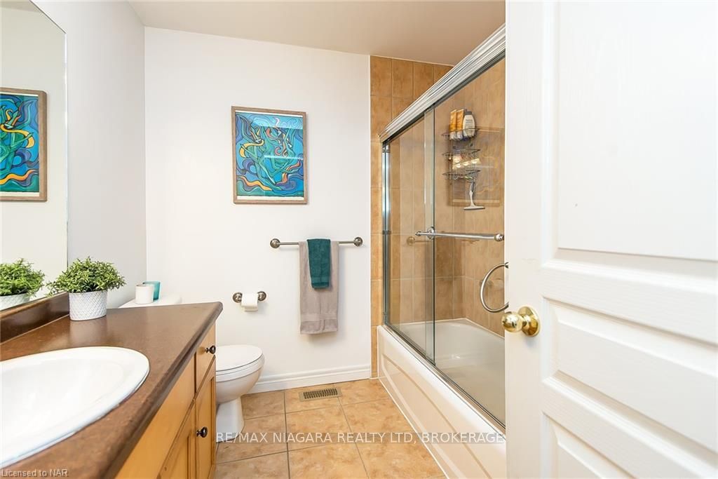 Photo 31 of 22 Conrad Place, Grimsby, Grimsby Beach — HOMEH
