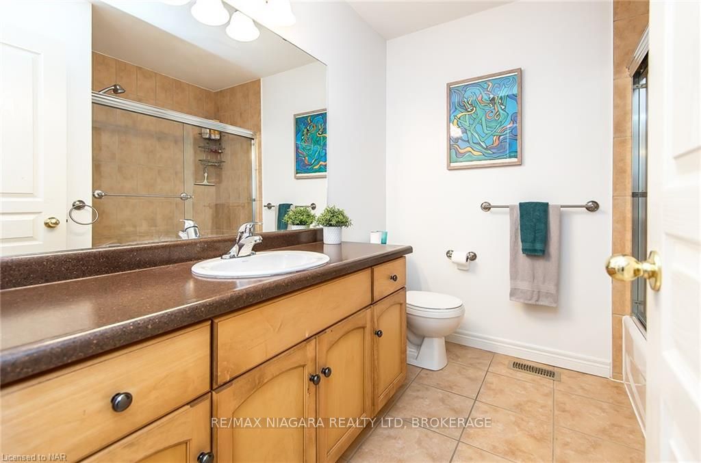 Photo 32 of 22 Conrad Place, Grimsby, Grimsby Beach — HOMEH