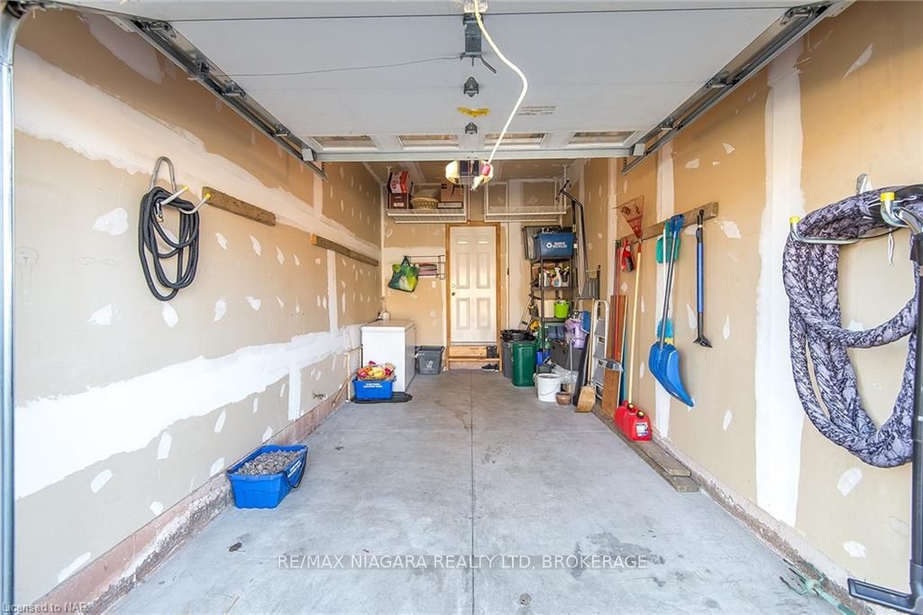 Photo 43 of 22 Conrad Place, Grimsby, Grimsby Beach — HOMEH