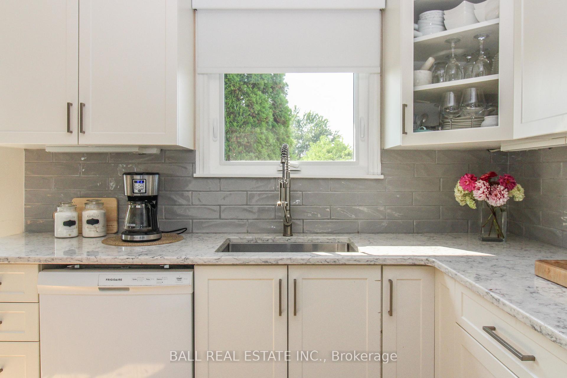 Photo 4 of 84 Cedarview Drive, Kawartha Lakes, Emily — HOMEH