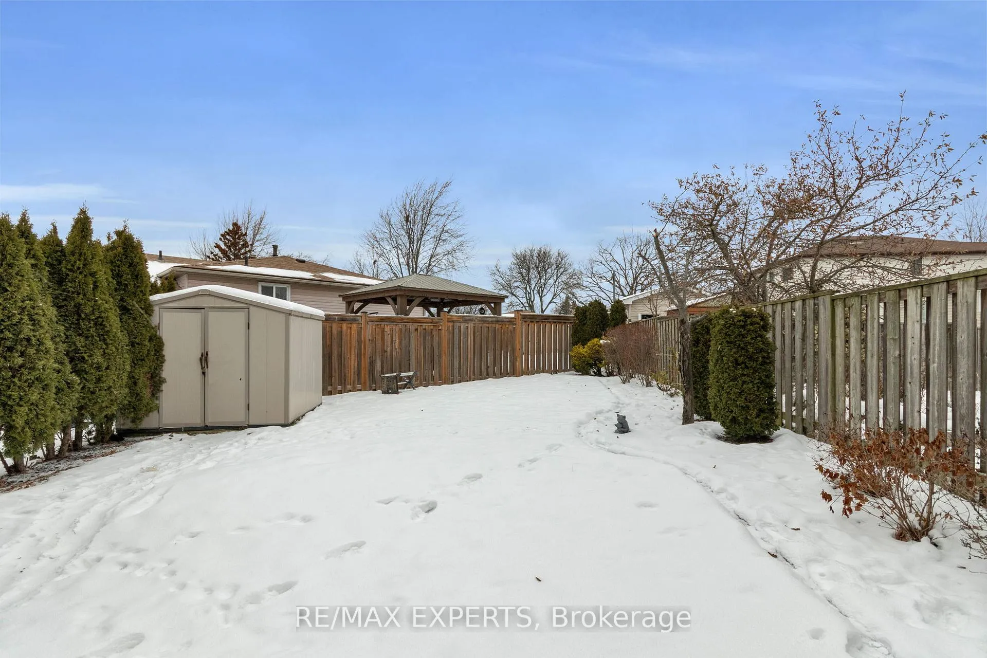 Photo 11 of 238 Lawnhurst Court, Hamilton, Lawfield — HOMEH