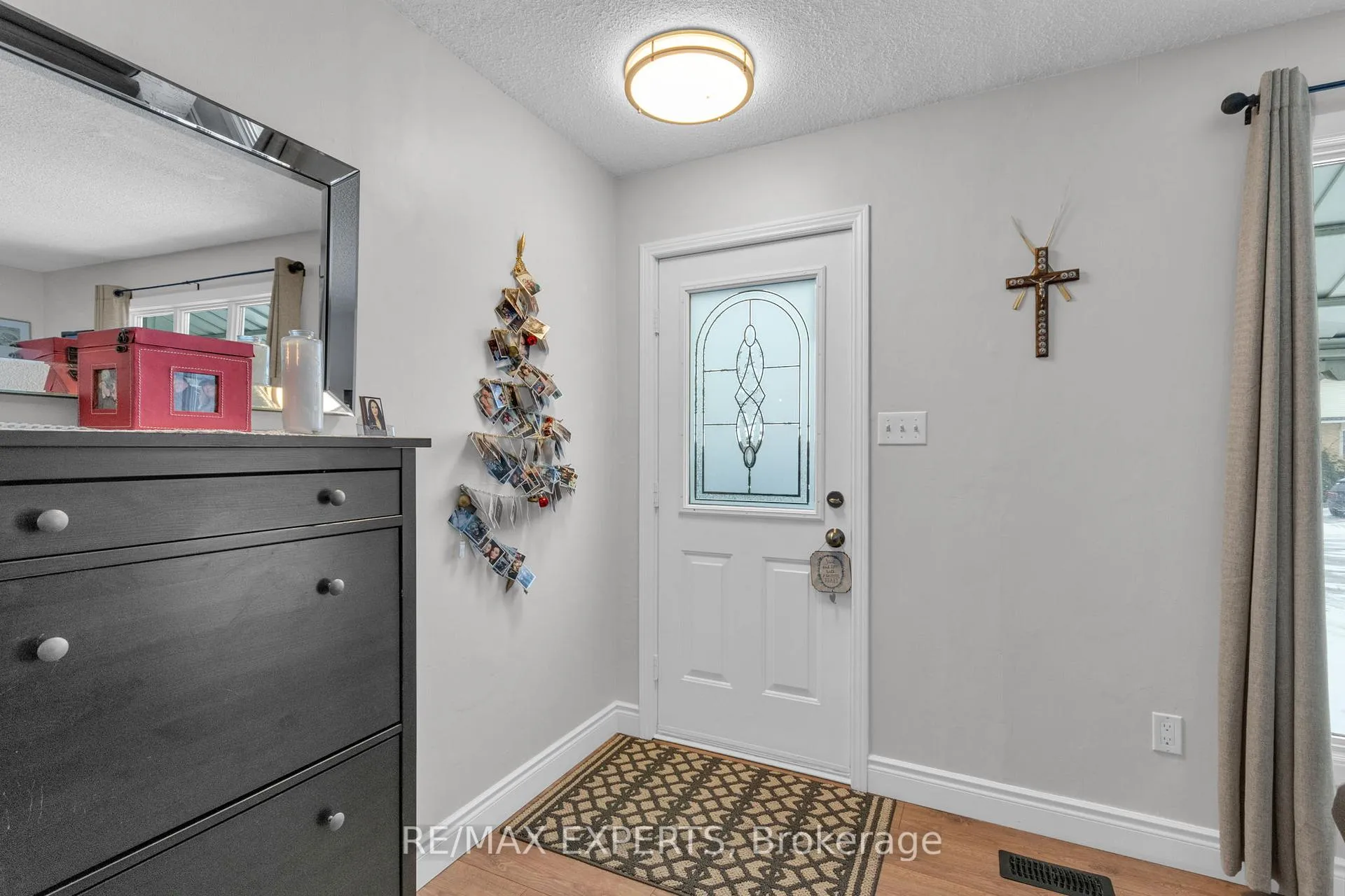 Photo 12 of 238 Lawnhurst Court, Hamilton, Lawfield — HOMEH