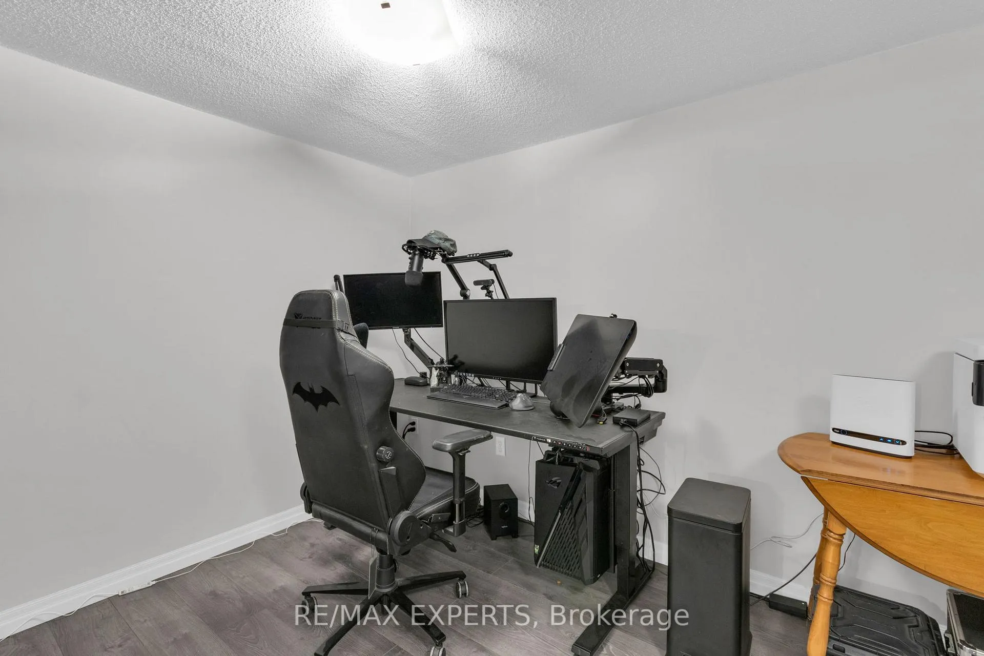 Photo 29 of 238 Lawnhurst Court, Hamilton, Lawfield — HOMEH