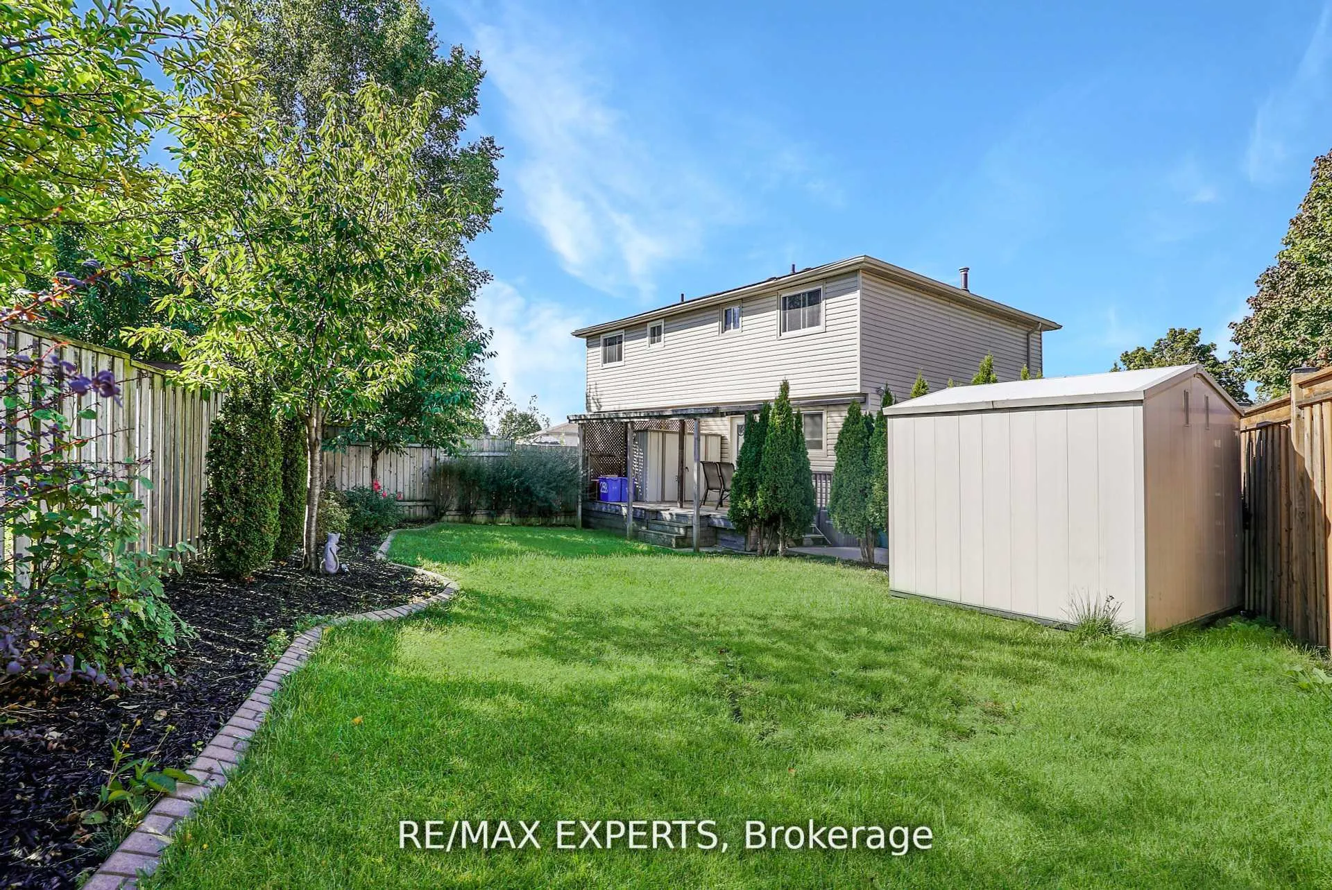 Photo 33 of 238 Lawnhurst Court, Hamilton, Lawfield — HOMEH