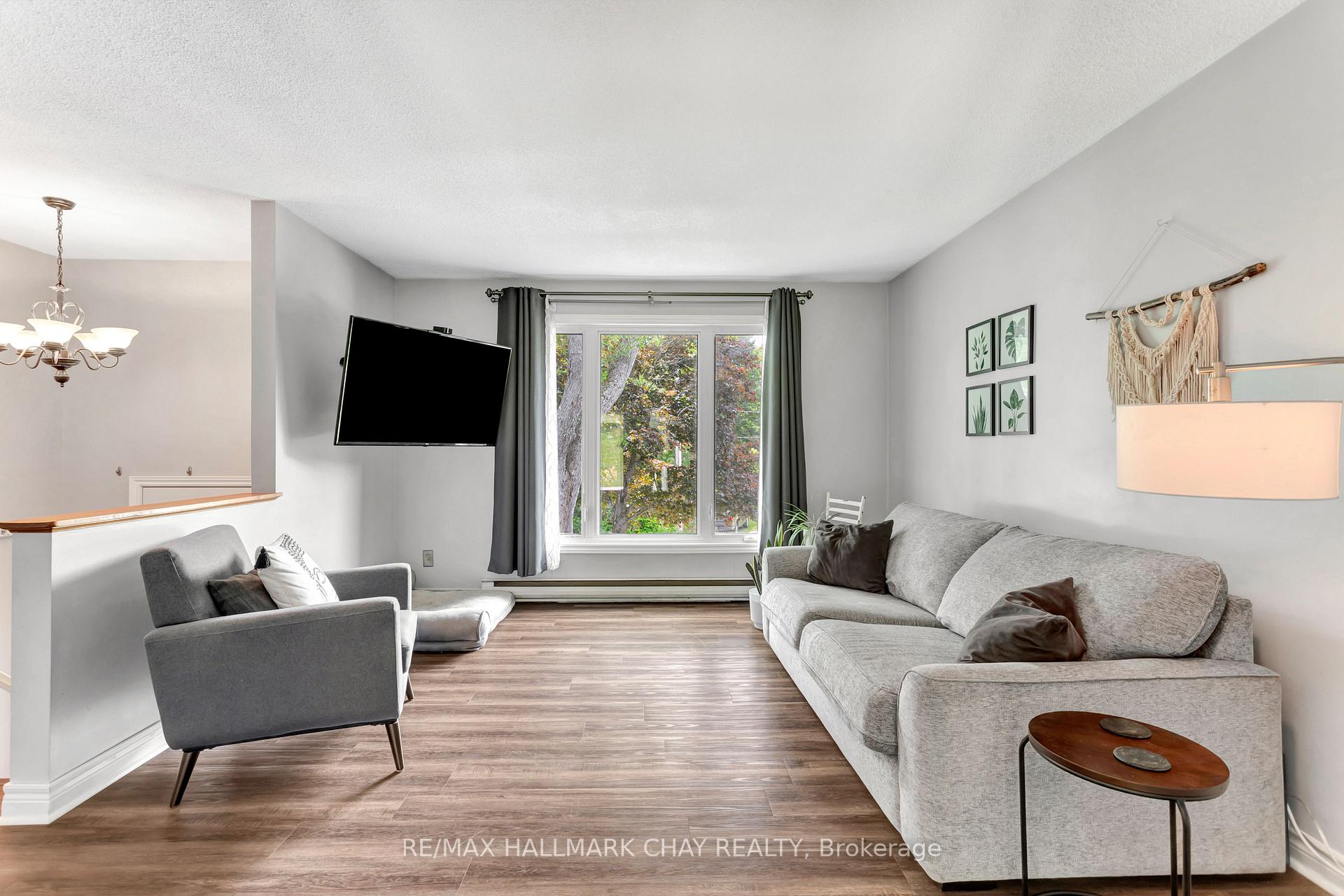 Photo 5 of 224 Oriole Crescent, Gravenhurst, Muskoka (S) — HOMEH