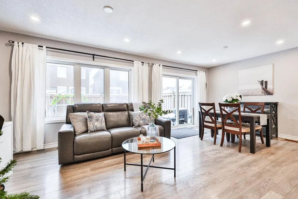 Photo 19 of 68 Lupo Drive, Hamilton, Waterdown — HOMEH