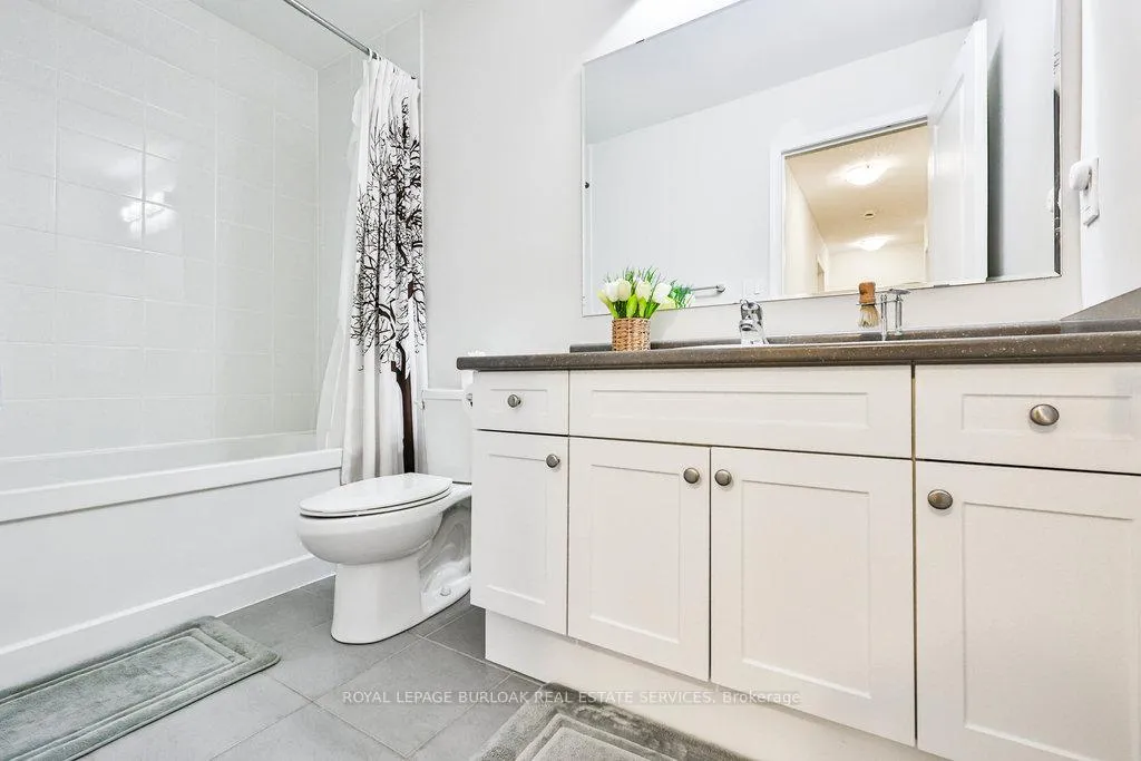 Photo 30 of 68 Lupo Drive, Hamilton, Waterdown — HOMEH