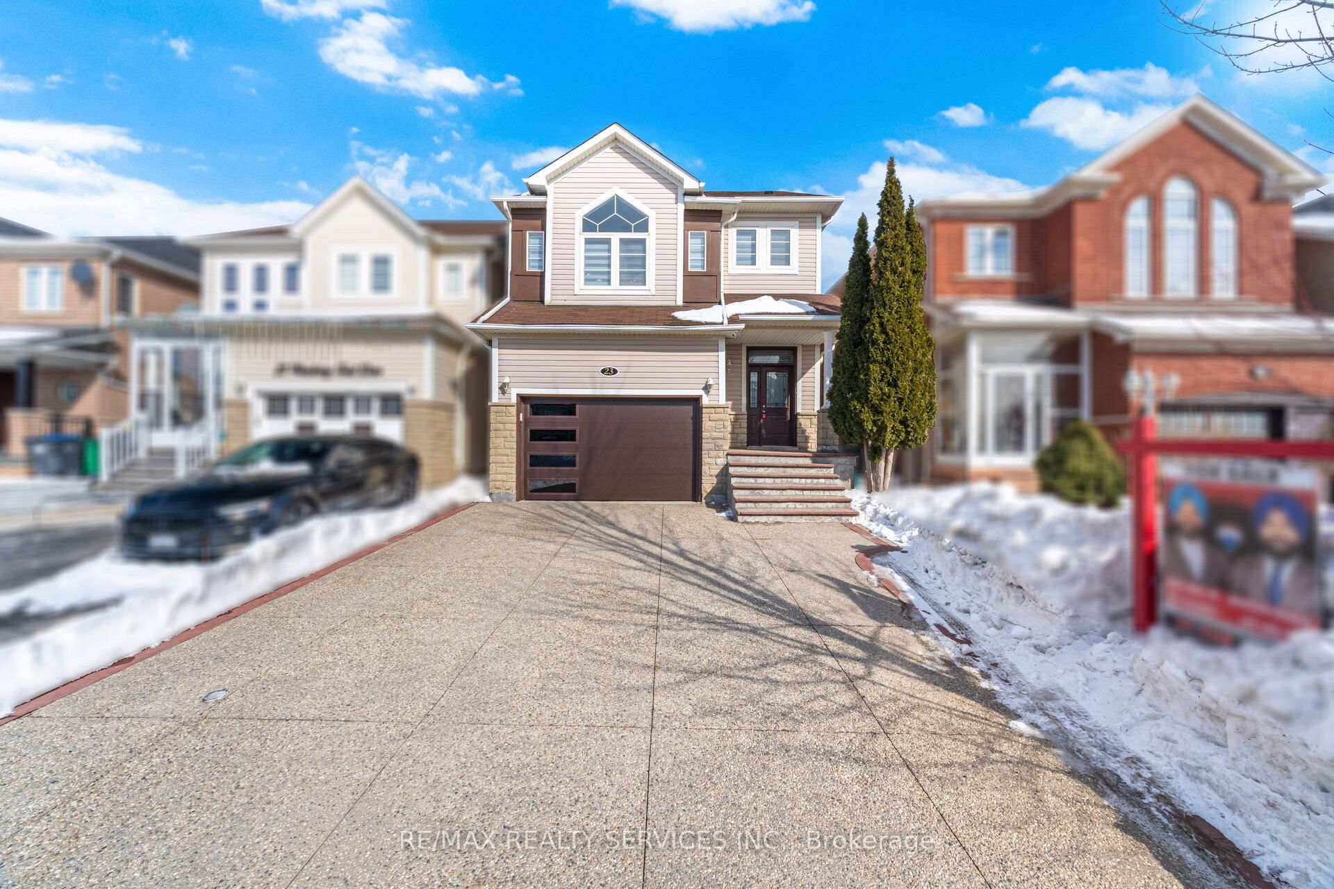 Photo 2 of 23 Wandering Trail Drive, Brampton, Northwest Sandalwood Parkway — HOMEH