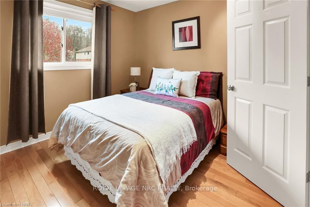 Photo 17 of 109 Udell Way, Grimsby, Grimsby East — HOMEH