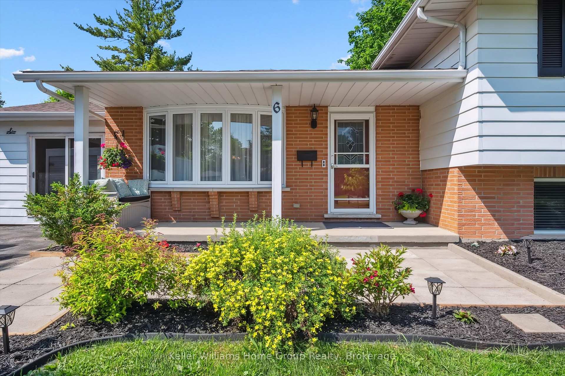Photo 6 of 6 Gregory Place, Guelph, Willow West/Sugarbush/West Acres — HOMEH