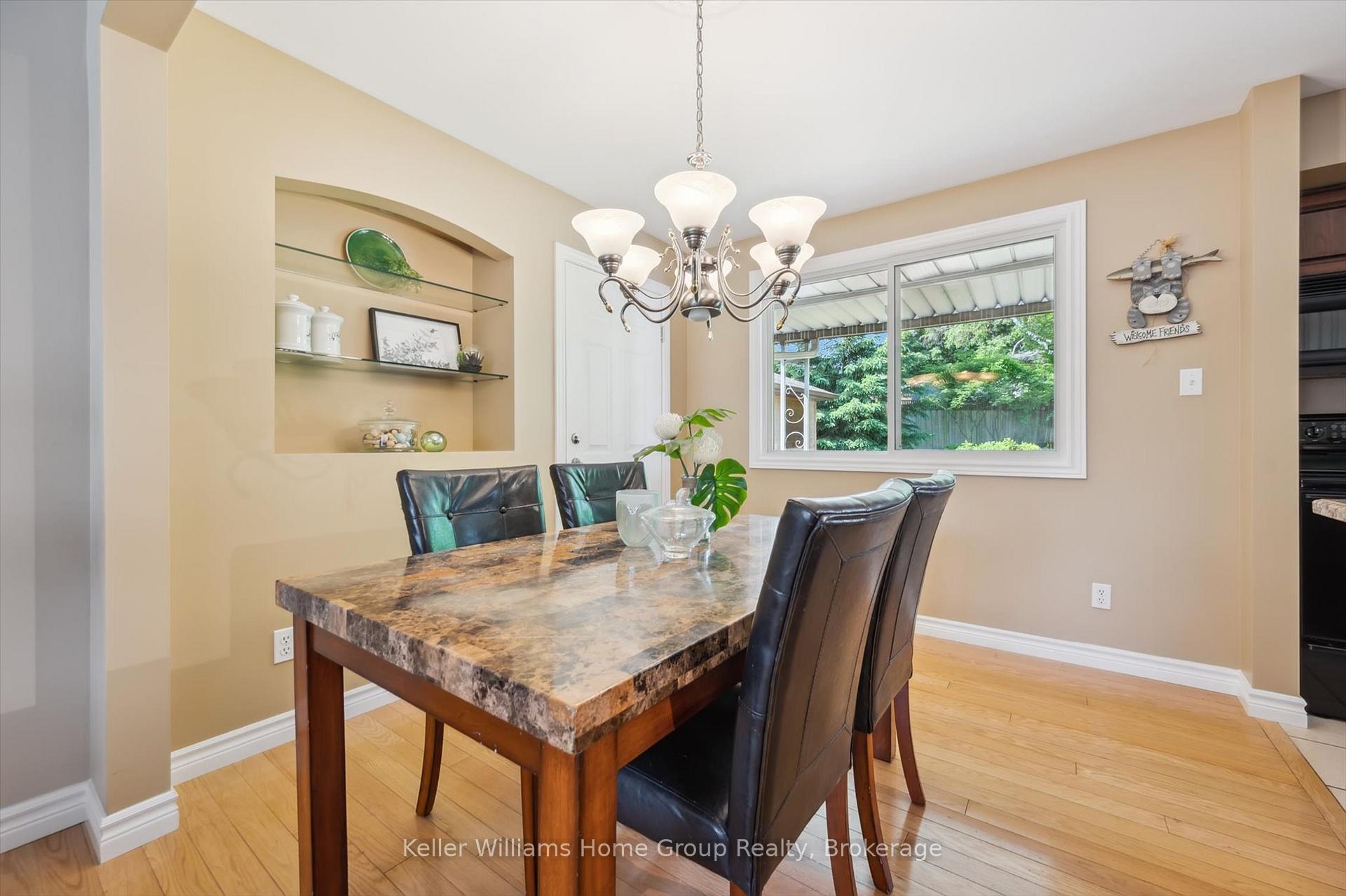Photo 16 of 6 Gregory Place, Guelph, Willow West/Sugarbush/West Acres — HOMEH
