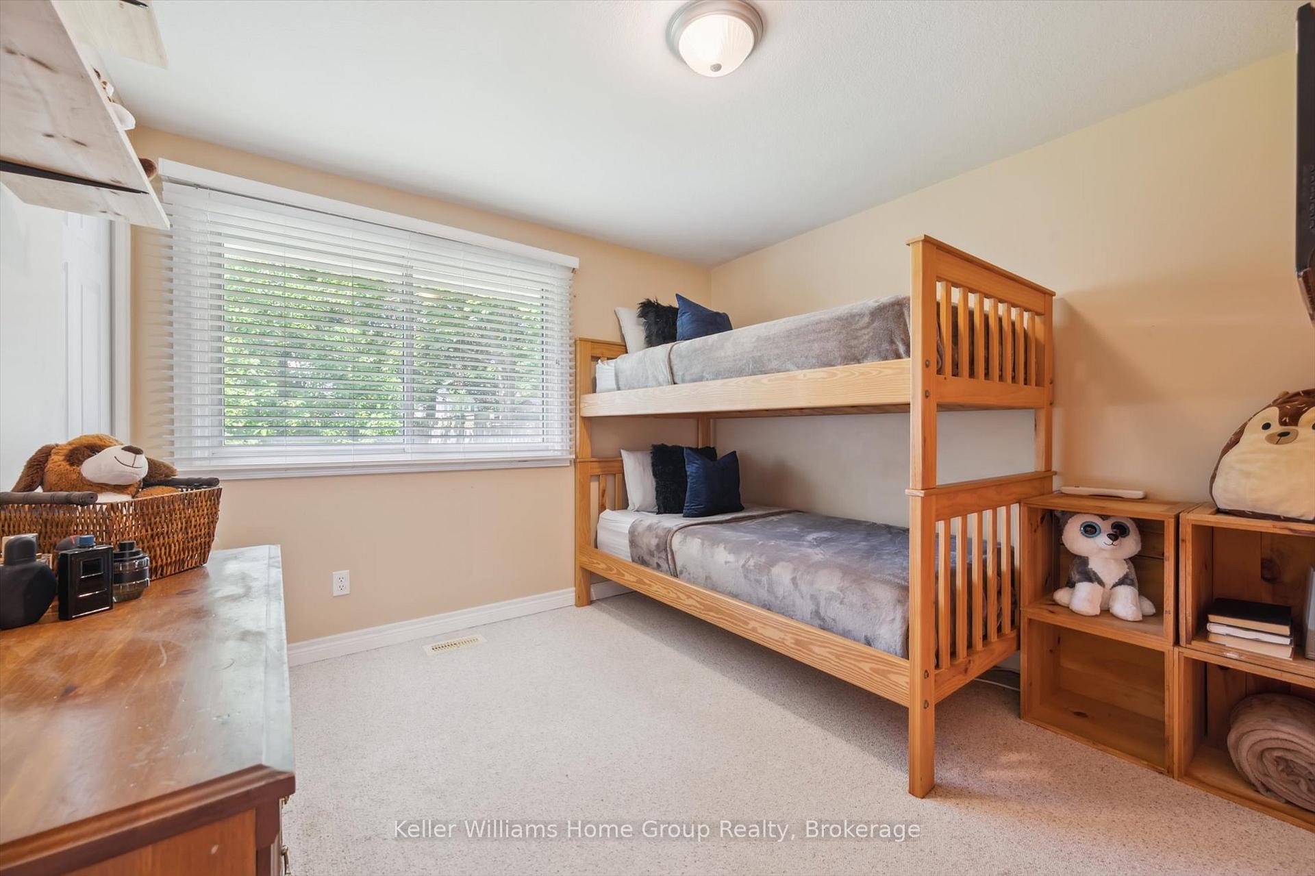 Photo 26 of 6 Gregory Place, Guelph, Willow West/Sugarbush/West Acres — HOMEH