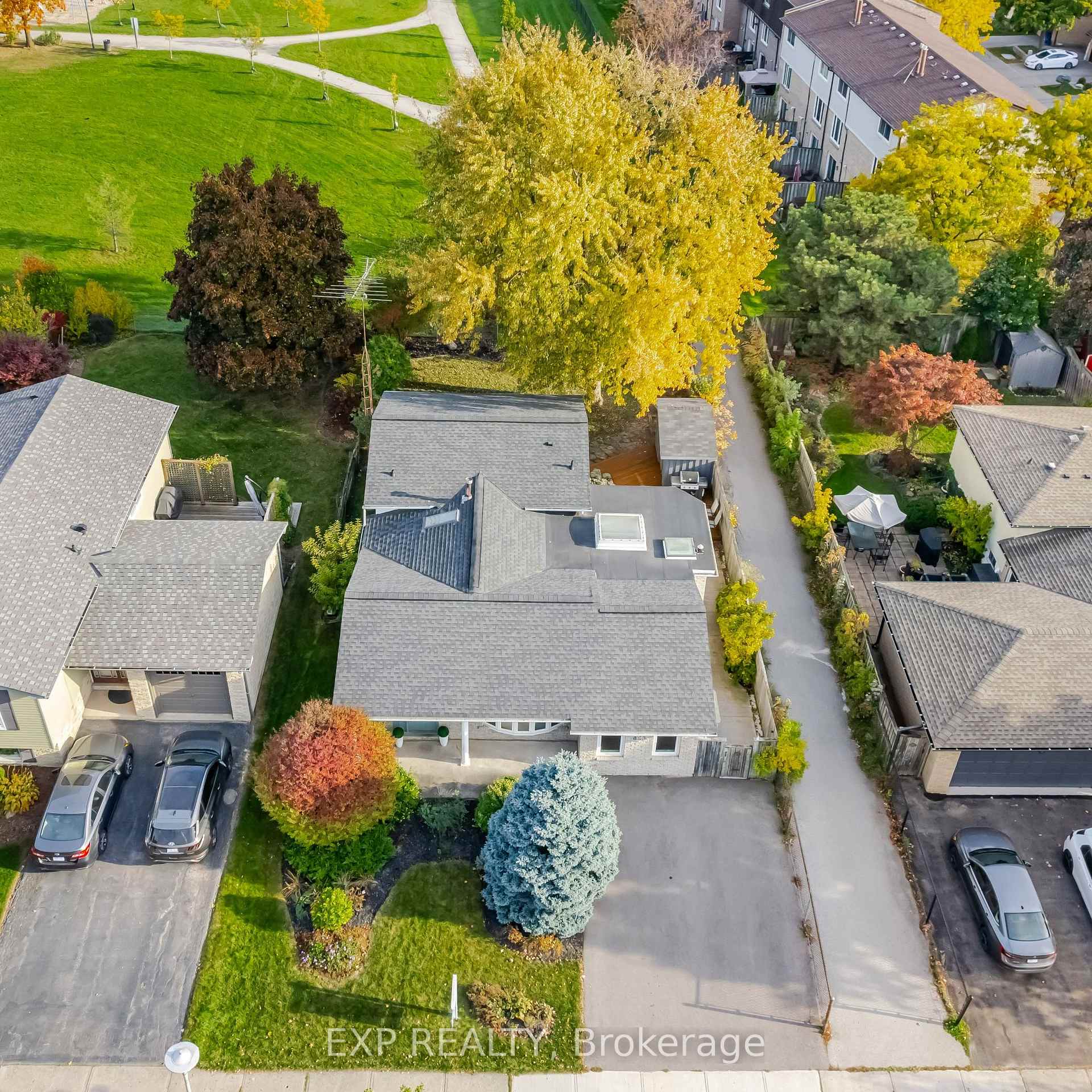 Photo 1 of 853 Willow Avenue, Milton, Dorset Park — HOMEH