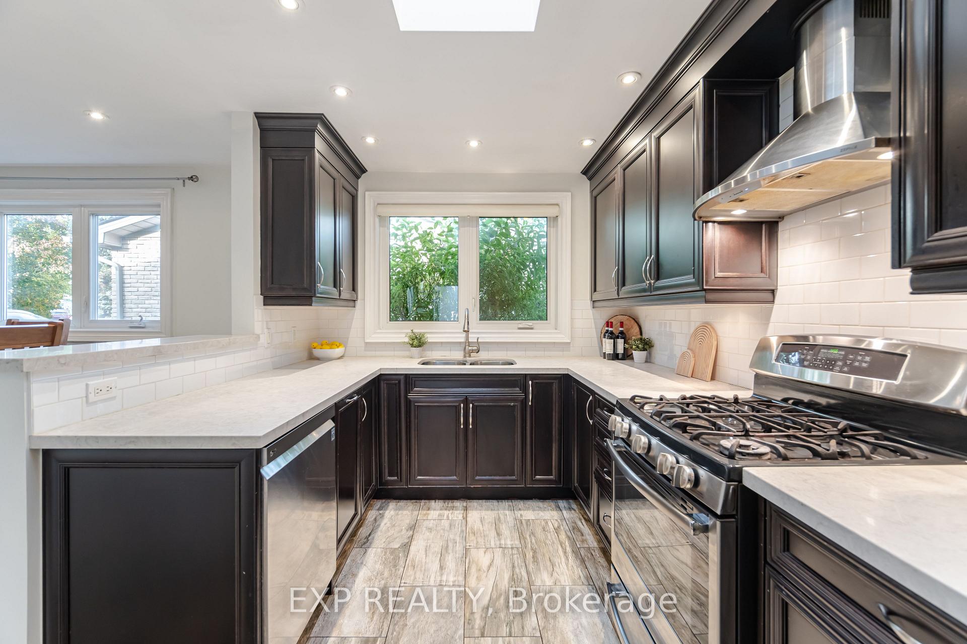 Photo 8 of 853 Willow Avenue, Milton, Dorset Park — HOMEH
