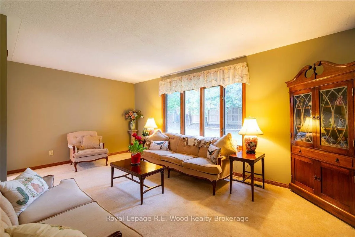 Photo 12 of 46 Tanager Drive, Tillsonburg — HOMEH
