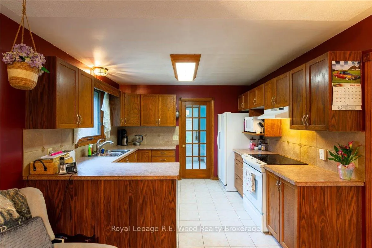 Photo 16 of 46 Tanager Drive, Tillsonburg — HOMEH