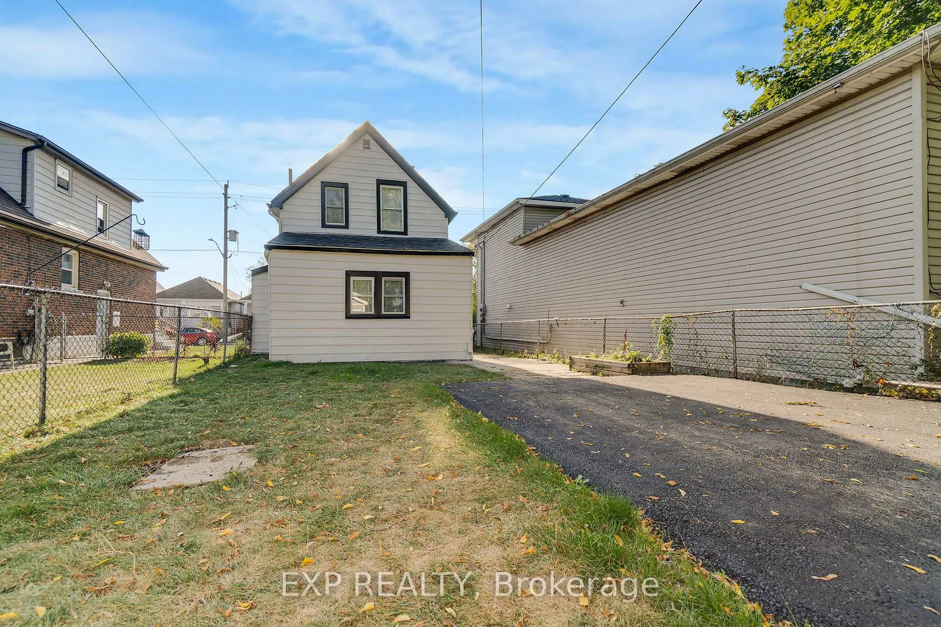 Photo 23 of 217 Fairfield Avenue, Hamilton, Homeside — HOMEH