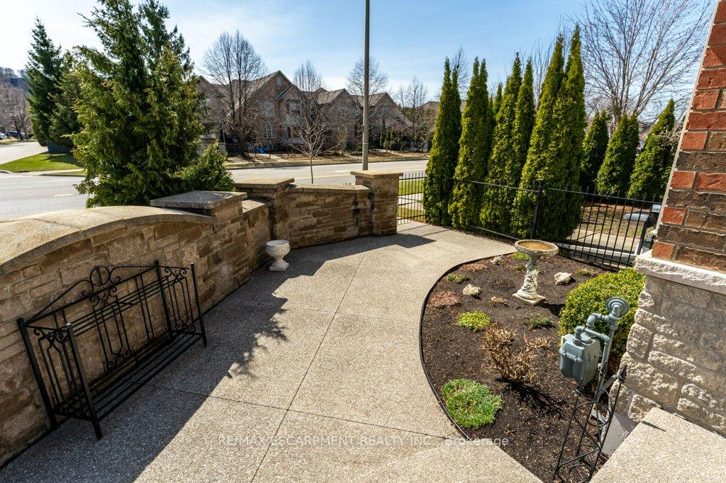 Photo 40 of Unit 1, 188 Livingston Avenue, Grimsby, Grimsby West — HOMEH