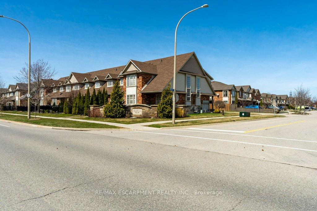 Photo 45 of Unit 1, 188 Livingston Avenue, Grimsby, Grimsby West — HOMEH