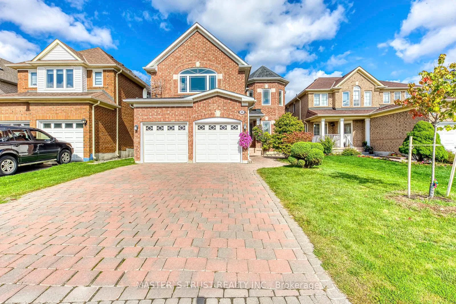 Front of 66 Snow Leopard Court