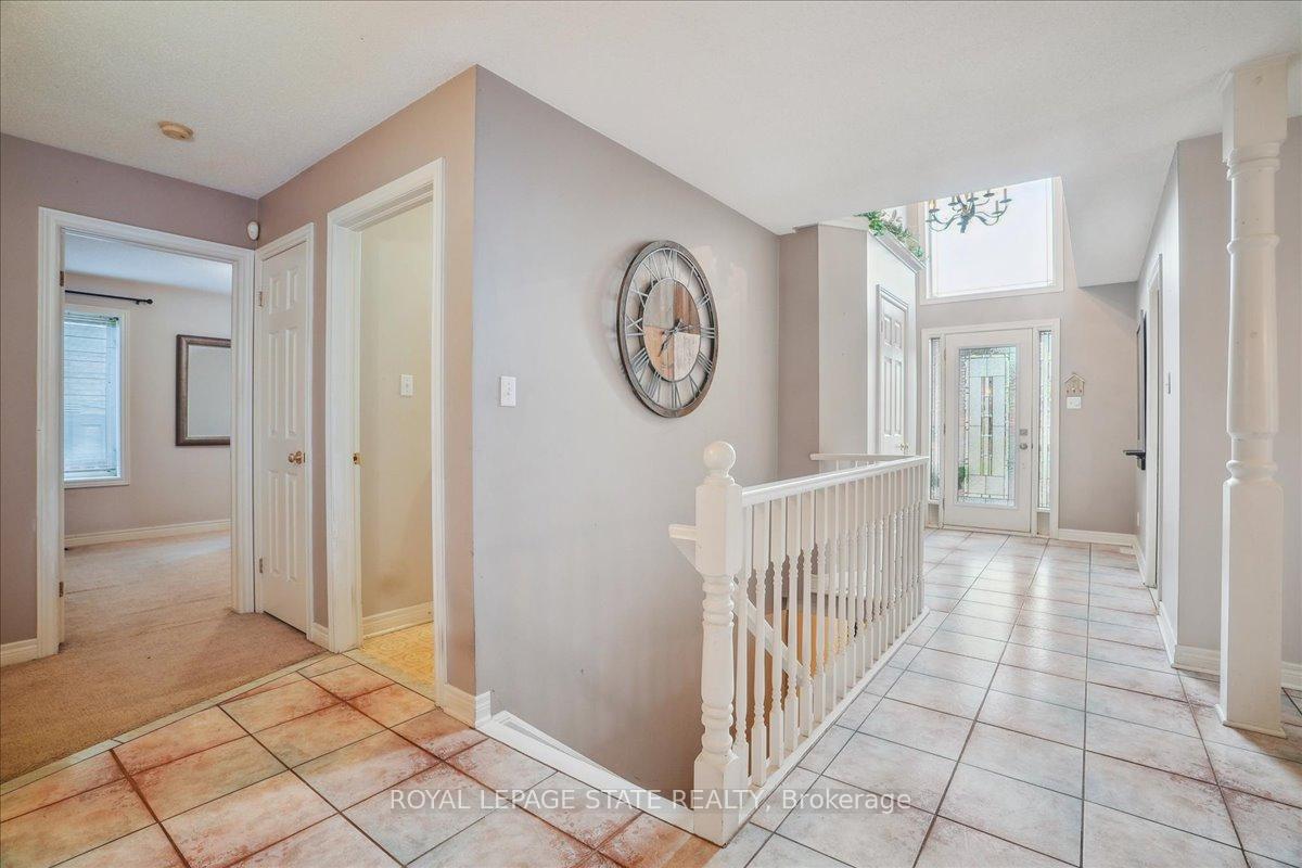 Photo 14 of 73 Colonial Crescent, Grimsby, Grimsby East — HOMEH