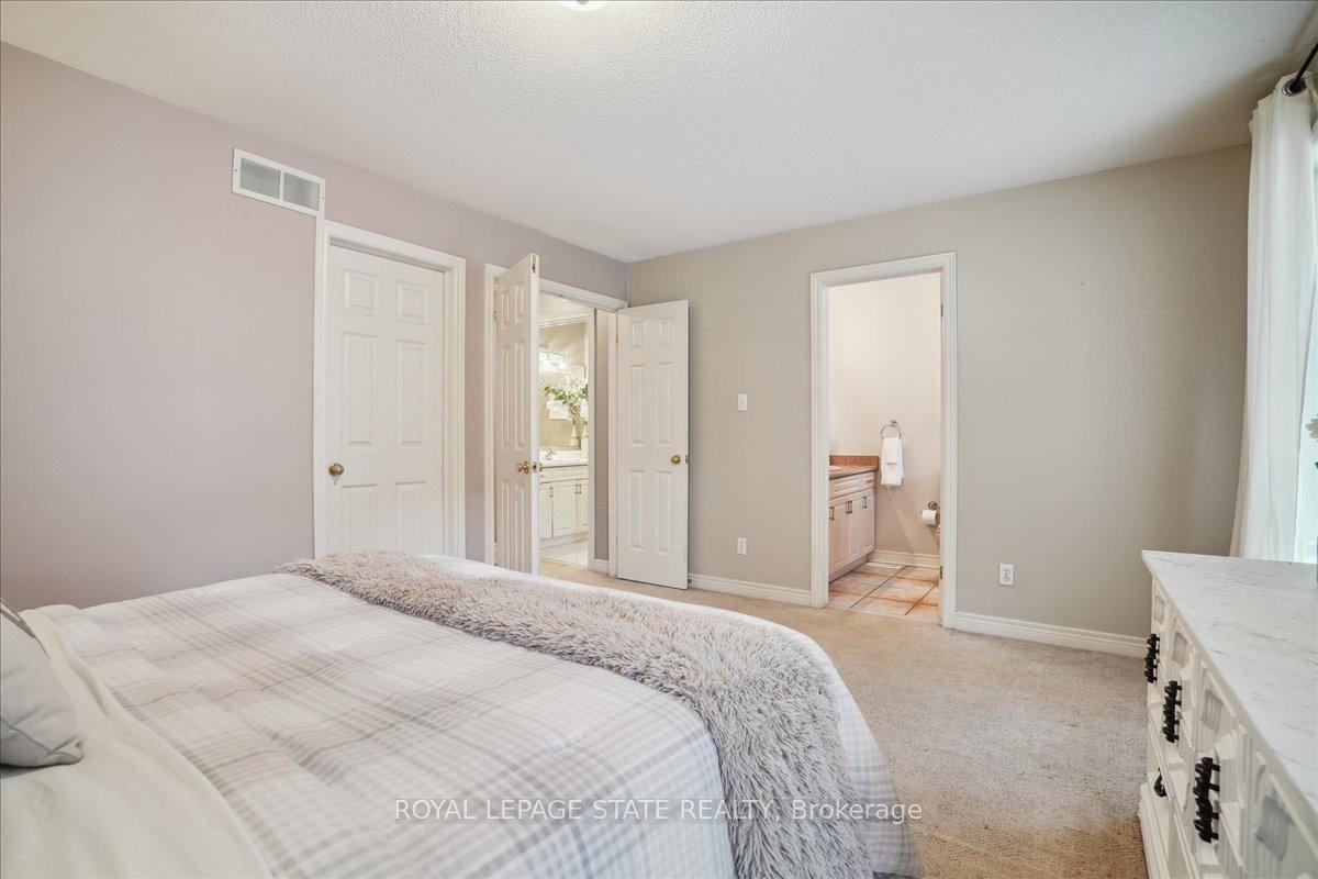 Photo 25 of 73 Colonial Crescent, Grimsby, Grimsby East — HOMEH