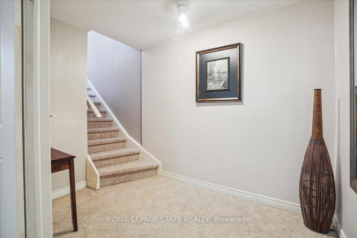 Photo 32 of 73 Colonial Crescent, Grimsby, Grimsby East — HOMEH