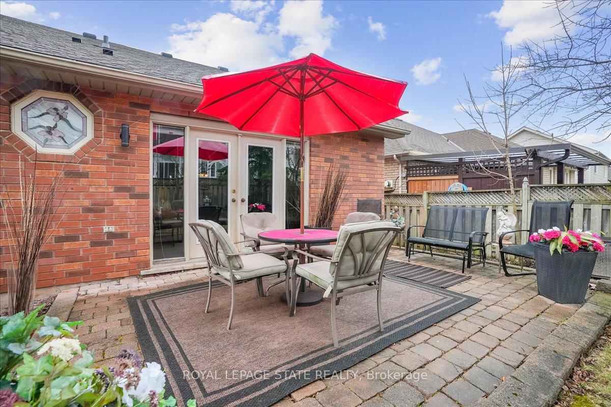 Photo 36 of 73 Colonial Crescent, Grimsby, Grimsby East — HOMEH