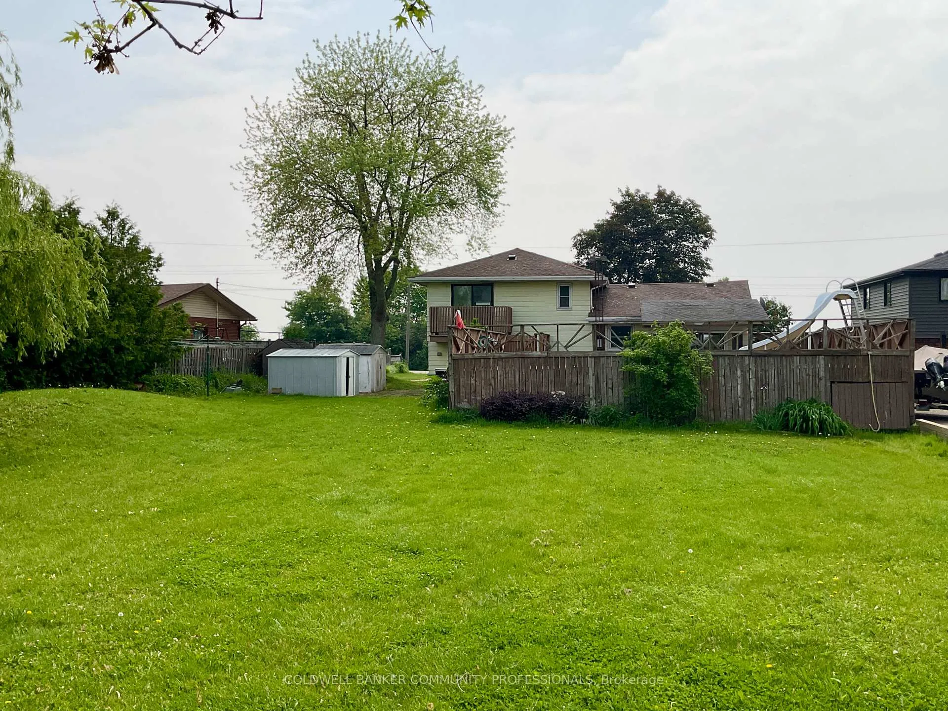 Photo 13 of 160 Woodburn Road, Hamilton, Rural Glanbrook — HOMEH