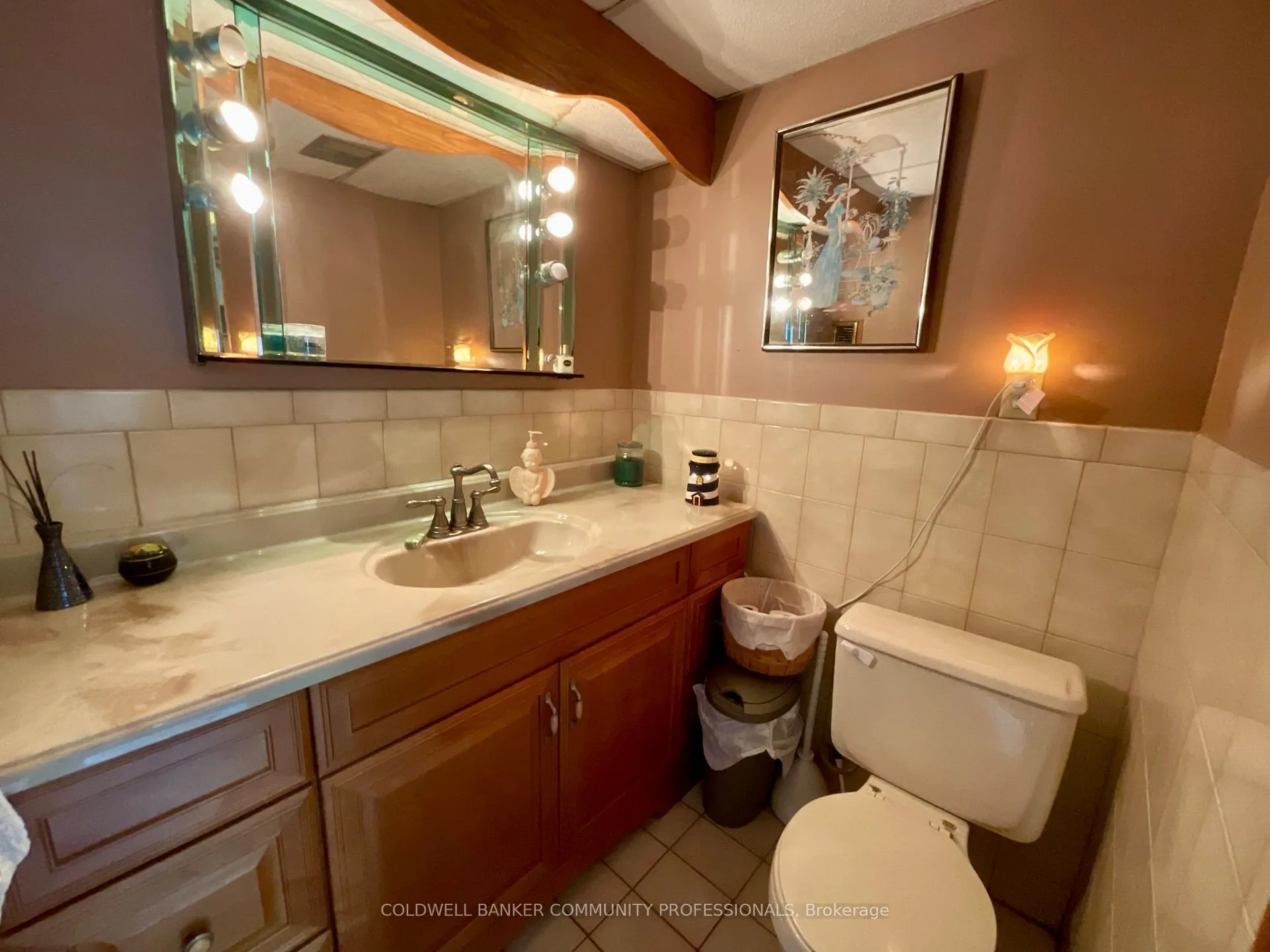Photo 19 of 160 Woodburn Road, Hamilton, Rural Glanbrook — HOMEH
