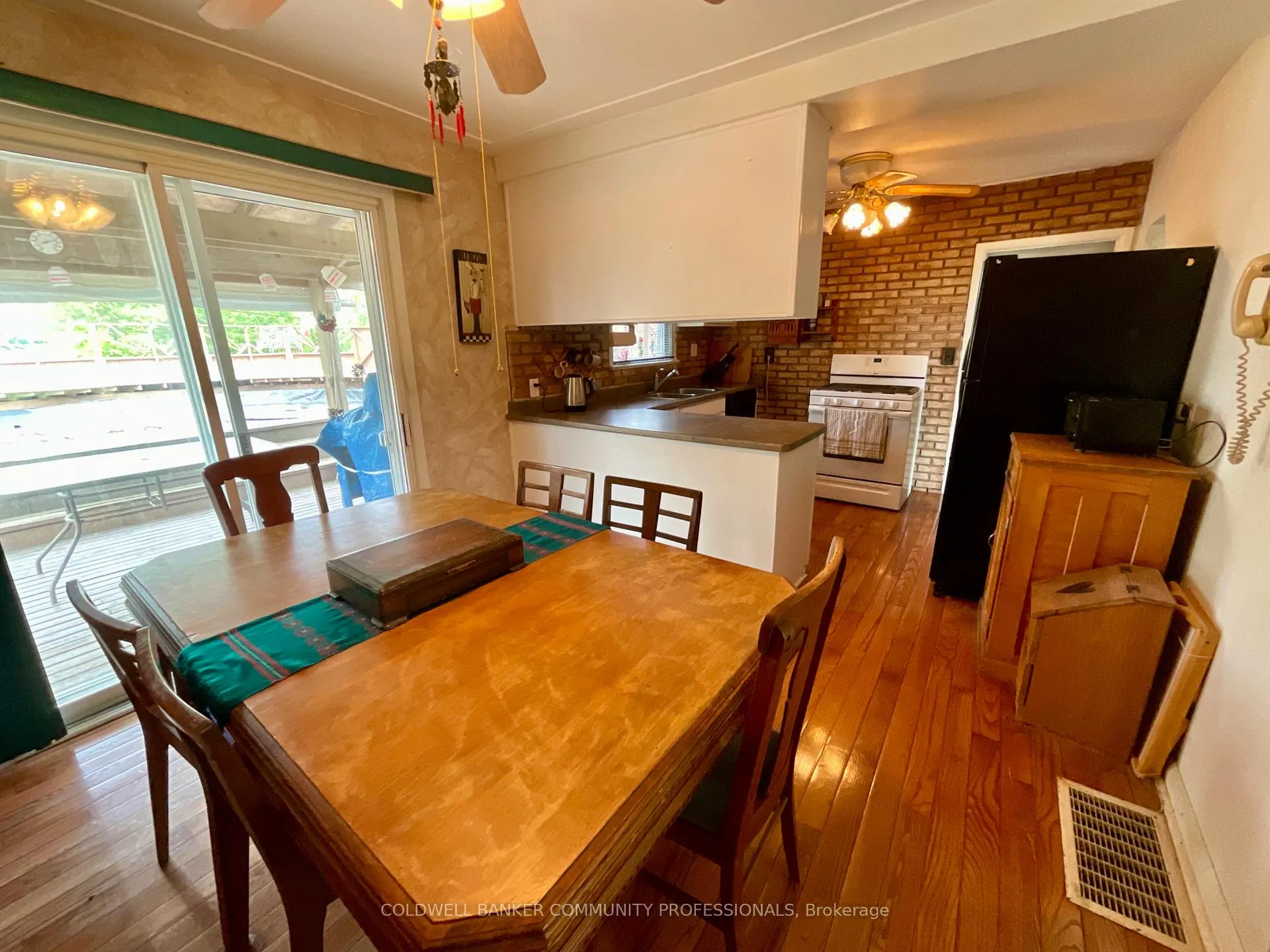 Photo 20 of 160 Woodburn Road, Hamilton, Rural Glanbrook — HOMEH