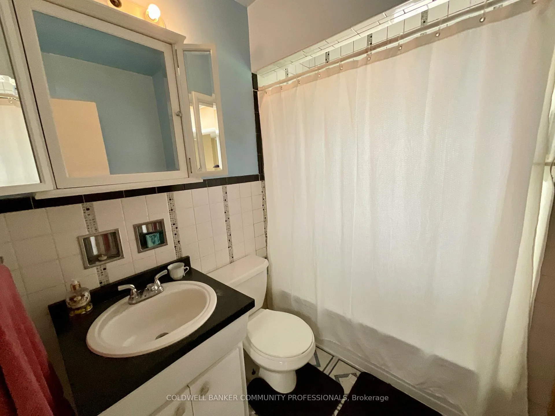 Photo 32 of 160 Woodburn Road, Hamilton, Rural Glanbrook — HOMEH