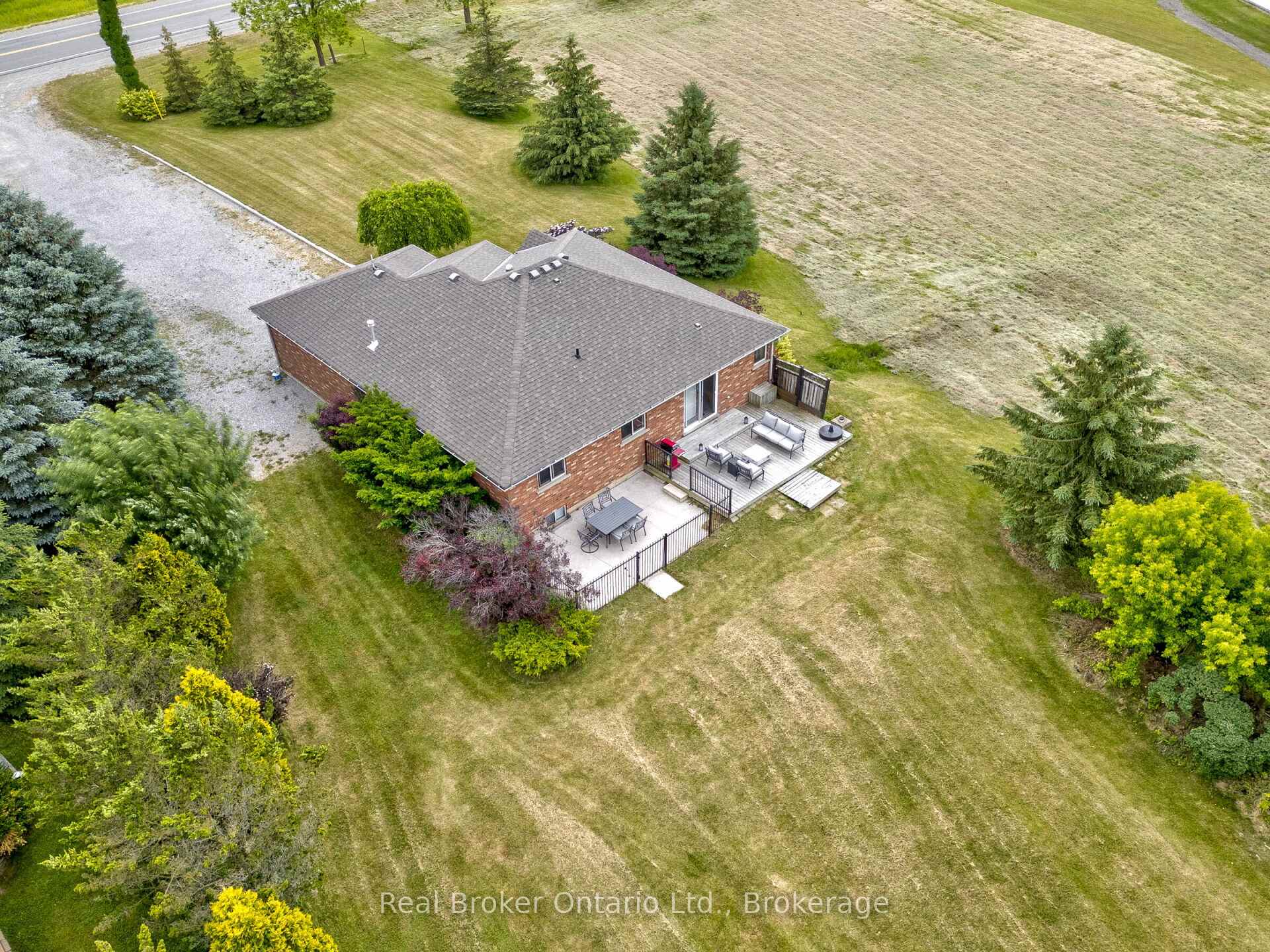 Photo 32 of 307 Brant County 18 Road, Brant, Brantford Twp — HOMEH