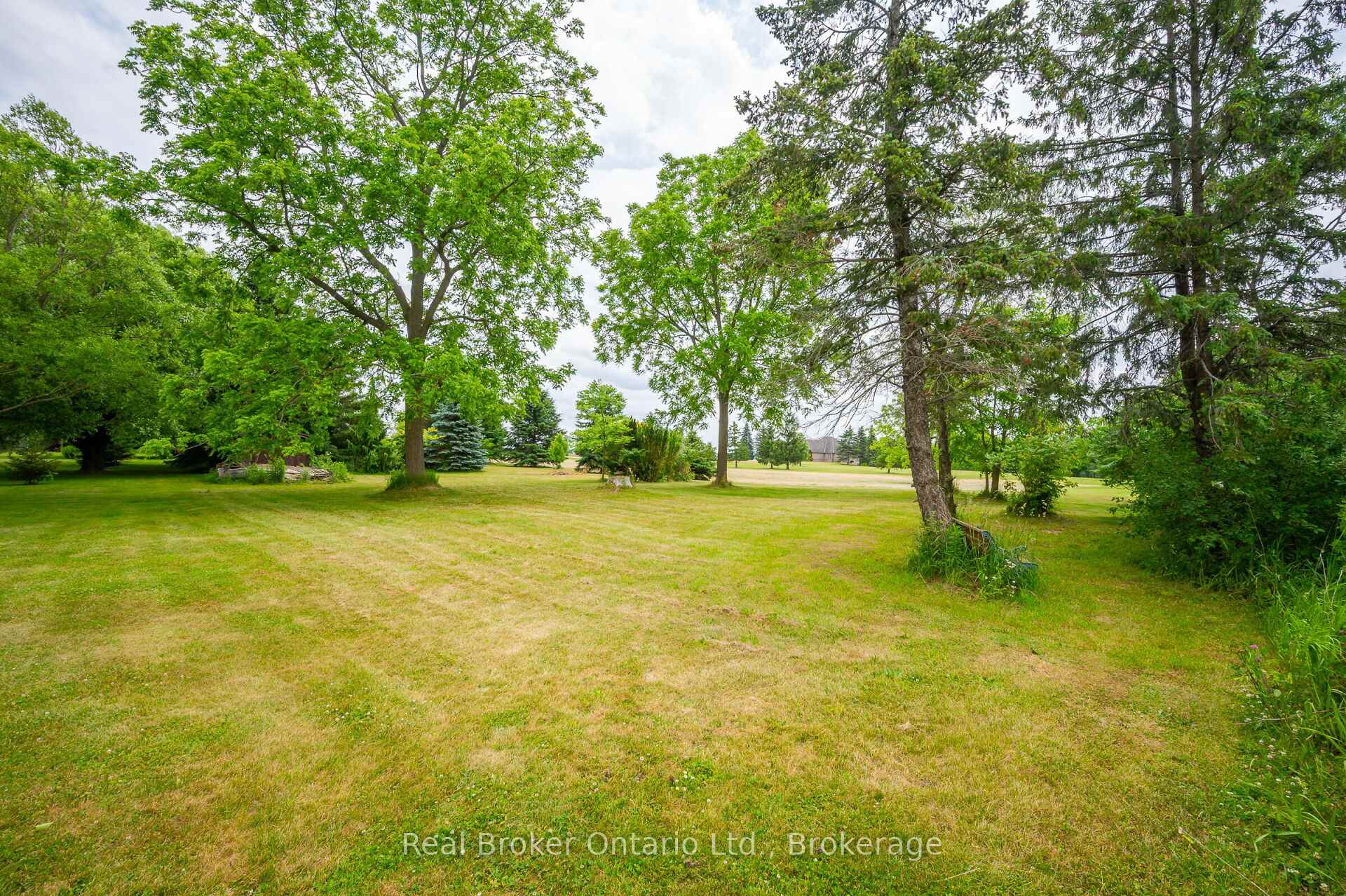 Photo 37 of 307 Brant County 18 Road, Brant, Brantford Twp — HOMEH